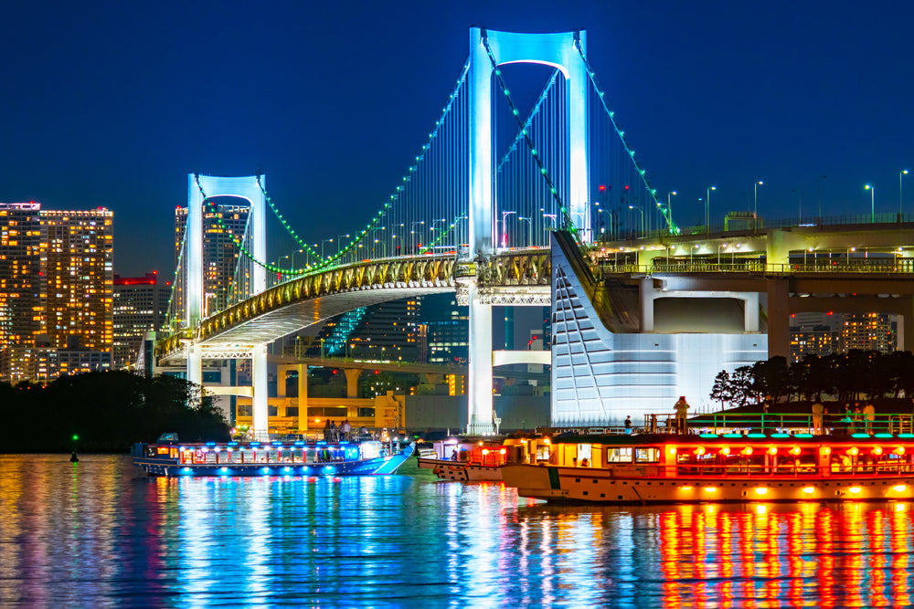 Japan. Tokyo. Odaiba island. Rainbow bridge.