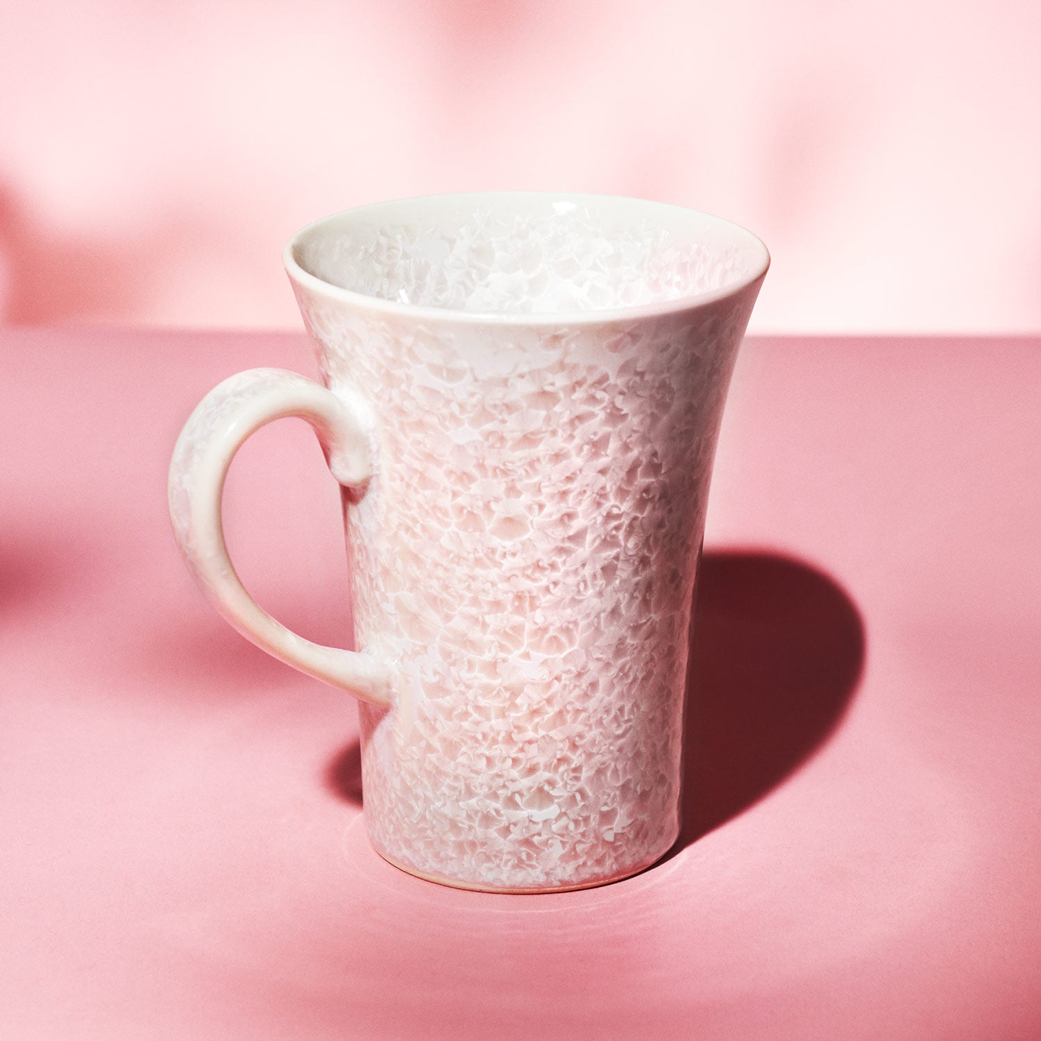 Hello Kitty® Sakura Yunomi Tea Cup (1 Piece) – Bokksu