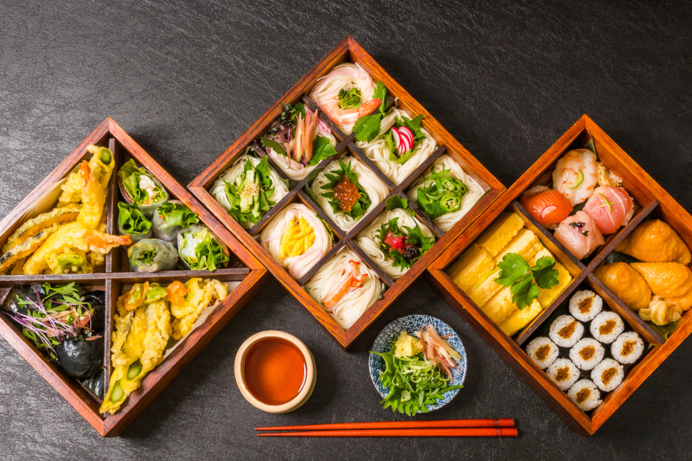 A set of bento boxes that can be filled with Japanese snacks or food!