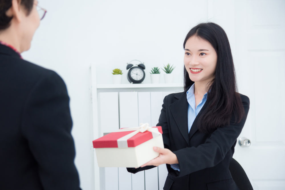 dos and donts of japan corporate gifting
